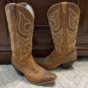 Womens Durango western boots.